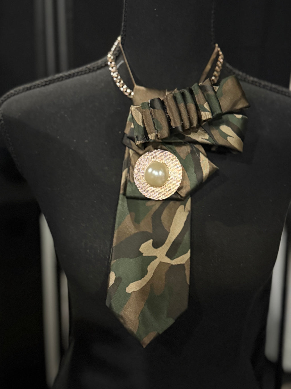 CAMO NECKTIE NECKLACE - STATEMENT EDITION