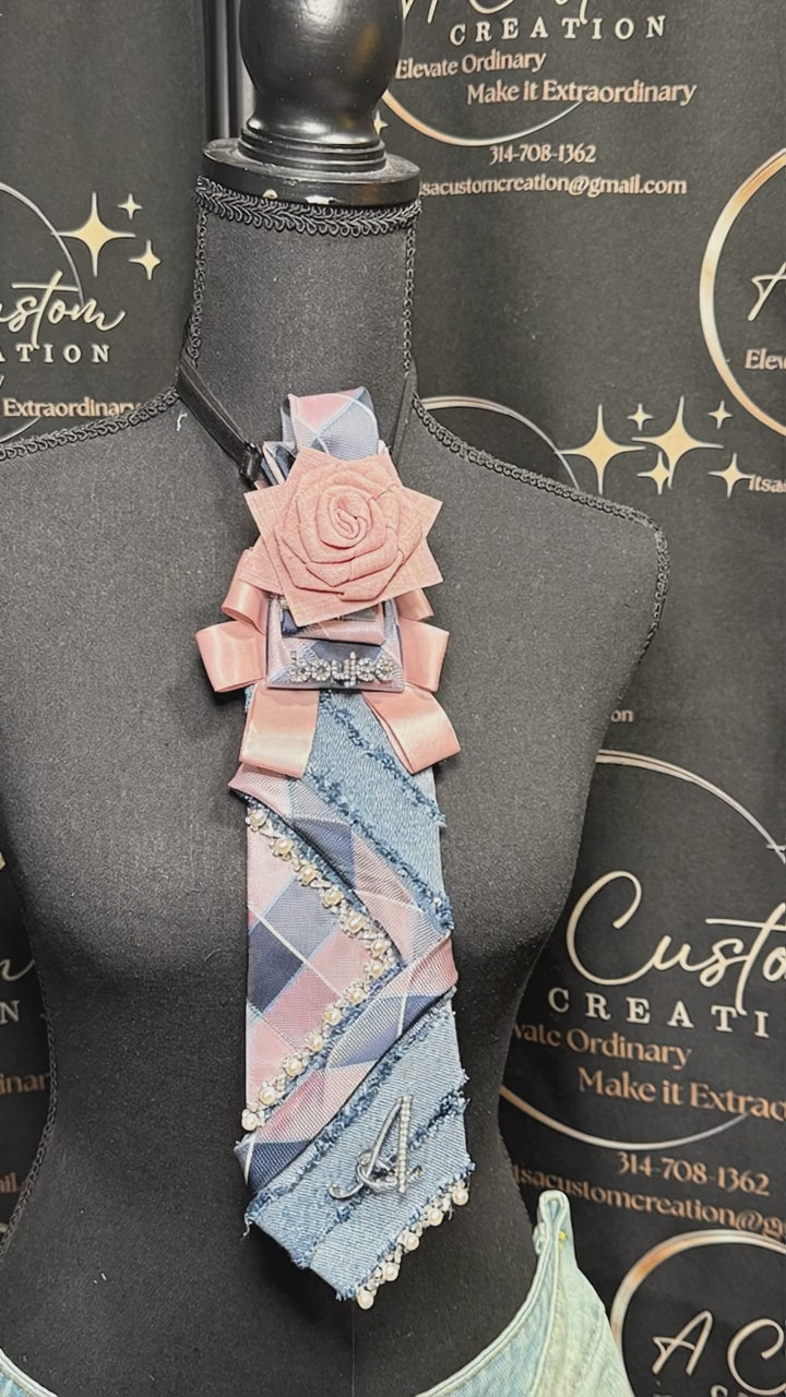 FEDORA+NECKTIE NECKLACE STATEMENT SET